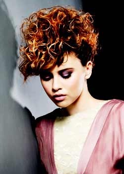 Immagine HAIRFASHION ALISON STEWART ART TEAM 909-06.jpg