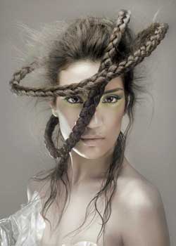 Immagine HAIRFASHION CARLES DOMINGUEZ SORO - TONI&GUY 944-03.jpg
