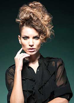 Immagine HAIRFASHION IVANA VOLHEJNOVA OLESYA MOVNAR VERONIKA COUFALOVA - SALON PETRA MECHUROVA A668-02.jpg