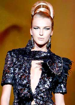 Immagine HAIRFASHION HAUTE COIFFURE FRANCAISE A839h-02.jpg