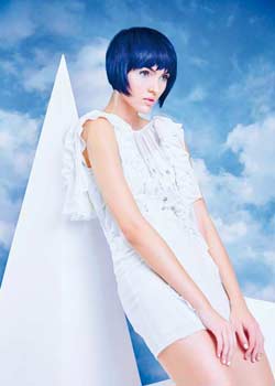 Immagine HAIRFASHION LUIGI MARTINI AND INTERNATIONAL CREATIVE TEAM B185-02.jpg