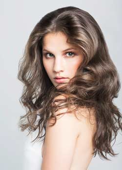 Immagine HAIRFASHION RUDI RIZZO, LEONARDO RIZZO, SHARON COX, LAURA FORD-DANIEL - SANRIZZ B252-08.jpg
