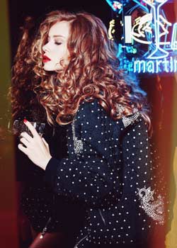 Immagine HAIRFASHION LUIGI MARTINI AND INTERNATIONAL CREATIVE TEAM B298-08.jpg