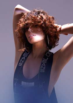 Immagine HAIRFASHION HAUTE COIFFURE FRANCAISE B330-01.jpg
