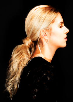 Immagine HAIRFASHION MARIA-ROSA SALEMI C107-01.jpg